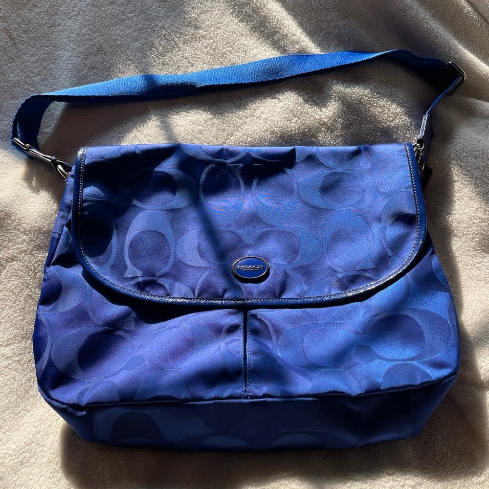 Bright blue coach purse shoulder bag